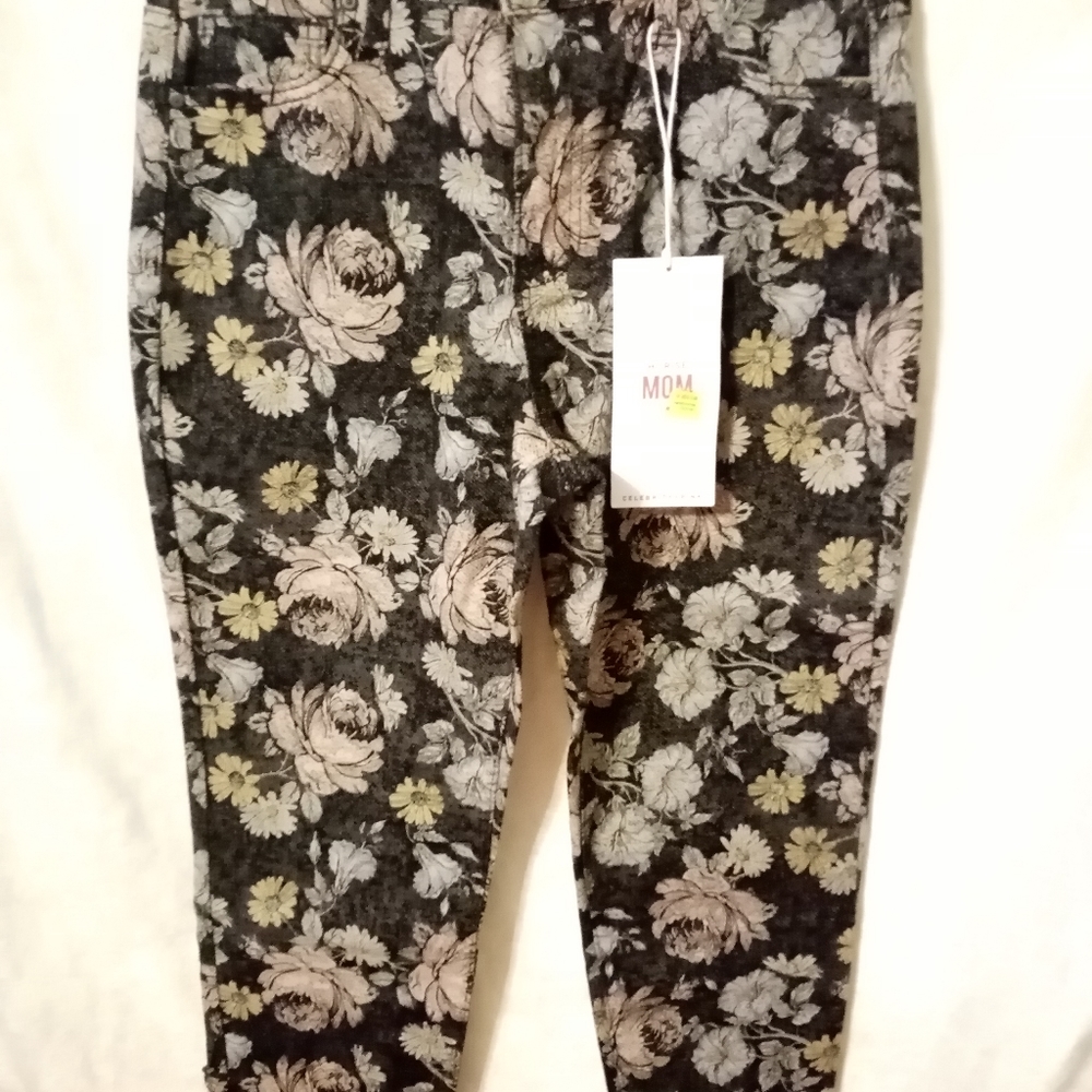 Celebrity pink floral mom jeans - 7/28